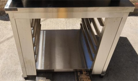 Βάση Φούρνου 84x77x82 Ανοξείδωτη 5 θέσεων 52x67Cm Μεταχειρισμένη